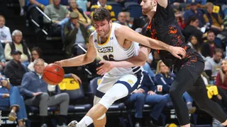 Españoles NCAA (Vet.): Aurrecoechea campeón de conferencia y R. Vilà a gran nivel