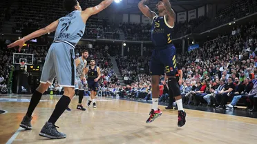 Rudy y Thompkins no permiten sorpresas ante la sorpresa de la Euroliga (77-87)