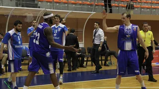 Michael Roll, MVP; Erving Walker, triple ganador; Micov, la perfección para vencer a Efes