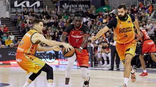 Mucho Valencia Basket para un mermado Coviran Granada (81-110)