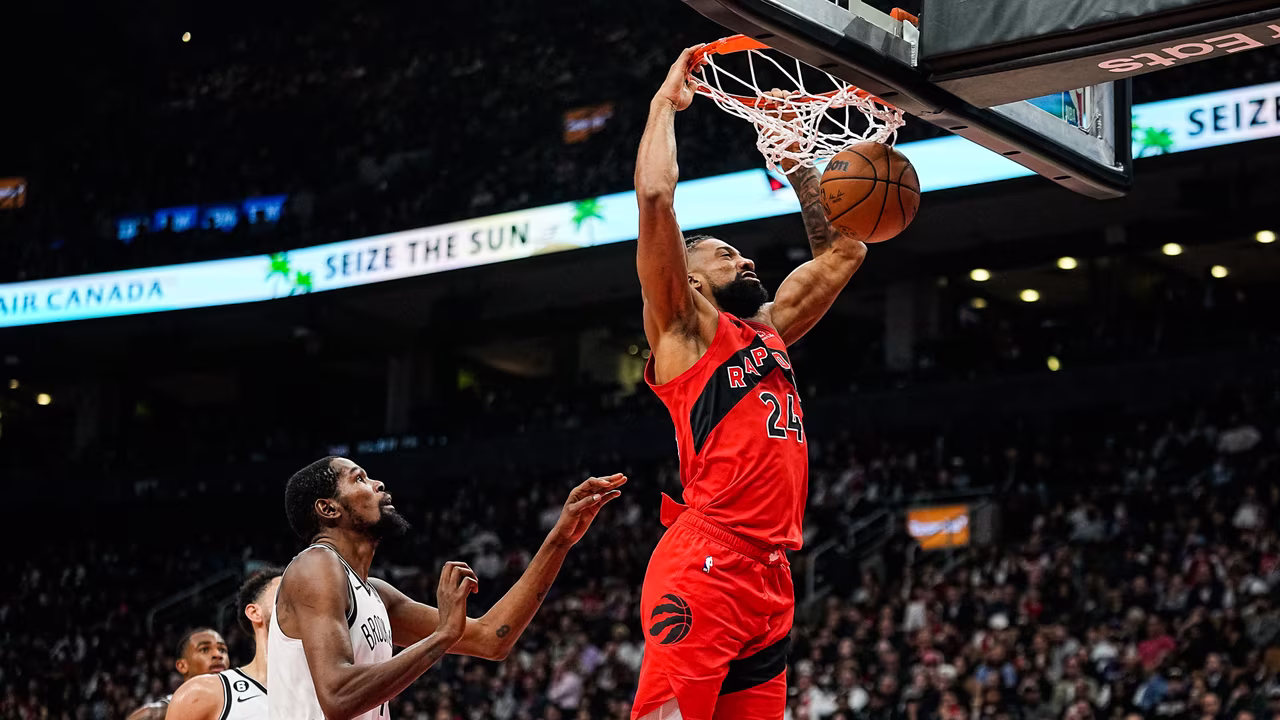 Anadolu Efes y Estrella Roja quieren a un pívot NBA y uno de ellos es el favorito