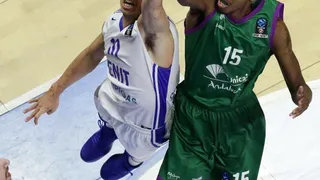 Épico triunfo de Unicaja sobre Zenit St Petersburgo en un partido con morbo y venganza