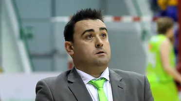 Primer movimiento en Planasa Navarra: continúa el entrenador Sergio Lamúa