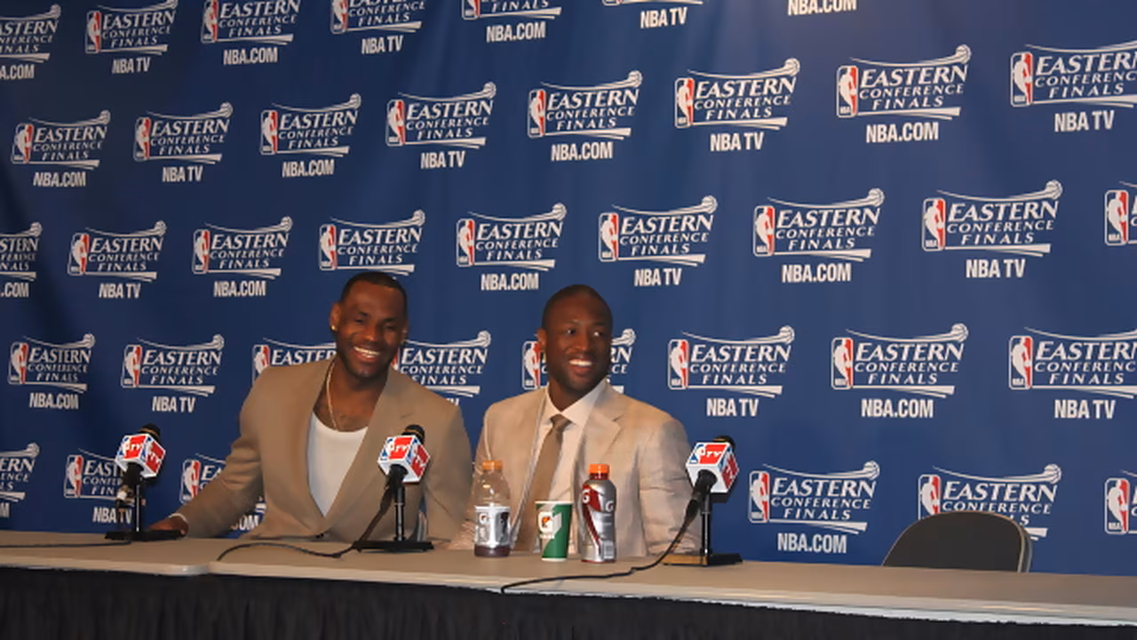 LeBron y Wade desmontan a unos desconocidos Kings tras doble prórroga