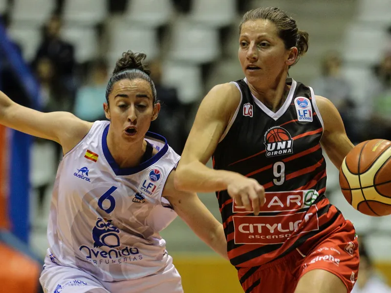 Girona empata: Ibekwe estira la retirada de Jordana y Würzburg dictará sentencia (79-75)