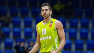 Cocinas.com y Melilla Baloncesto cierran sus plantillas con Marshavelski y Fuentes