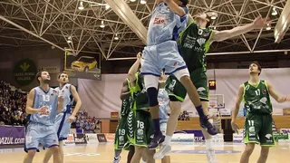 El ‘Dominican power’ asalta la Adecco Oro: Manny Quezada y James Feldeine