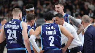 Cambios en en Napoli de Pedro Llompart, Milicic sigue y primer fichaje