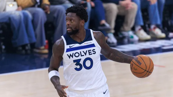 Los Lakers quieren refuerzos, pero ya no tienen con qué pagarlos