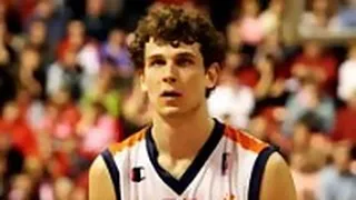 Pat Carroll, hermano de Matt, cierra la plantilla del Cajasol