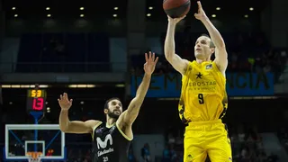 Marcelinho desequilibra la balanza ante un defensivo Estudiantes (72-74)