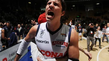 Lega (J18): Crisis deportiva del Emporio Armani; Scavolini lidera el grupetto perseguidor de Montepaschi; Petteri Koponen se lleva el MVP de la semana y Andrea Pecile, el mejor en Legadue