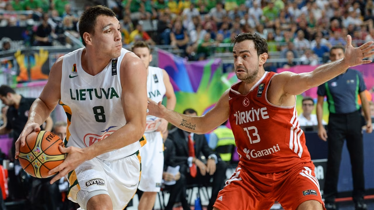 Lituania estará en semifinales tras ganar a una desacertada Turquía (73-61)