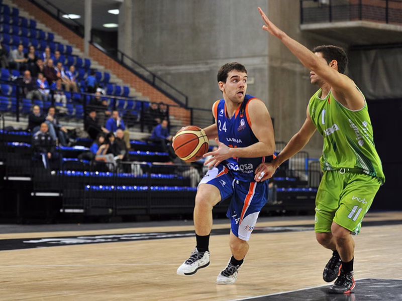Adecco Oro J18 (I): Andorra firme en el liderato. Ashaolu, MVP de los partidos del viernes