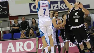 Lagun Aro GBC vence en un derby en el que Javi Salgado se luce ante su ex equipo