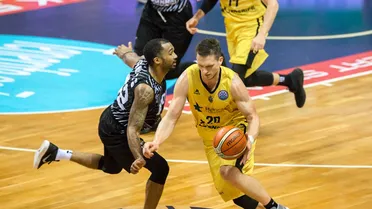 Se mantiene la lucha por el primer puesto de grupo con la victoria del Iberostar