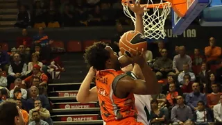 El Pamesa corta a Ruben Douglas