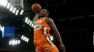 Javonte Green vuela alto en la Bundesliga