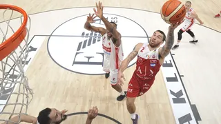 LEGA SERIE A: Milan celebra la Navidad invicta y con un gran Mike James, 33 de valoración