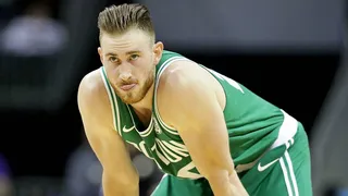 Los Cavs se llevan la victoria en la noche que Hayward dice adiós a la temporada (102-99)