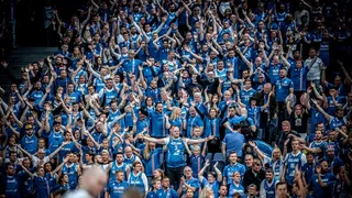 FOTOGALERÍA: Las aficiones ponen color a las gradas en el Eurobasket 2017