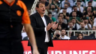 Ataman contra sus aficionados: “Es un pabellón grande, pero lo quiero lleno”