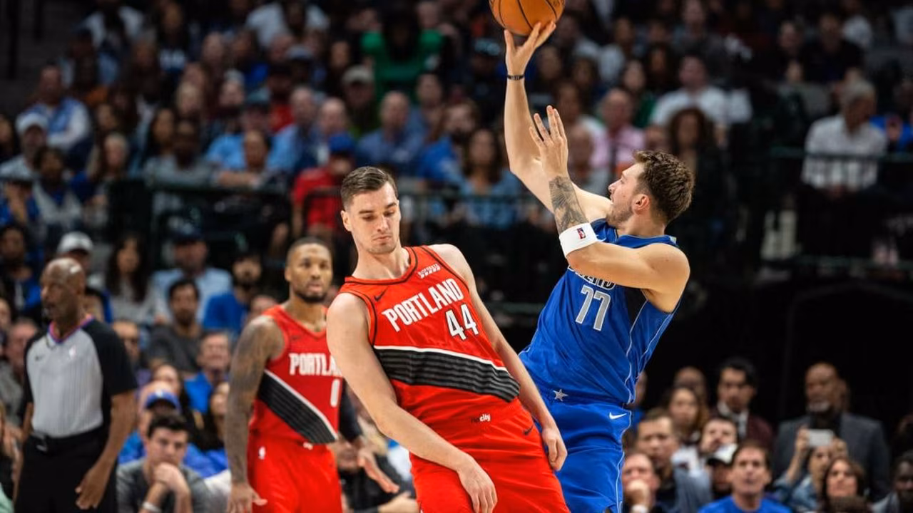 Ex-ACB en la NBA (II): Doncic hace historia y a Hezonja se le acaban las oportunidades