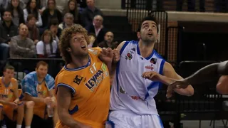 Novedades Adecco Plata: Iurgi Caminos se hace cargo de Lan Mobel ISB y Básquet Coruña renueva a Víctor Hidalgo y Javier Lucas y confirma a Xavi López