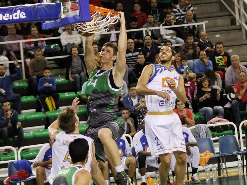 Cáceres vence con épica y prórroga. Palencia y Melilla suman triunfos de prestigio