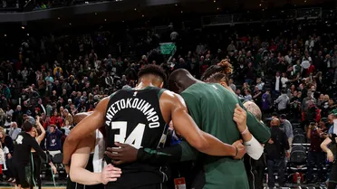 Historia de un ataque, por Milwaukee Bucks