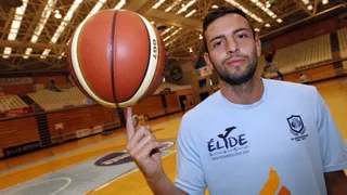 Sergio Llorente se gana ser un Hombre de Negro