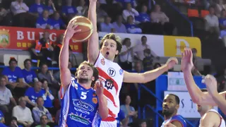 C.B. Granada prolonga el contrato de Rai López hasta final de temporada