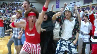 La “Noche Silenciosa” de Taylor University. Canyon Barry y el tiro libre “a cuchara”