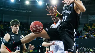 Feliz debut en Miribilla de Sito con Hervelle colosal y Fuenlabrada con pólvora mojada