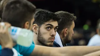 Edgar Vicedo será colegial durante 4 temporadas más