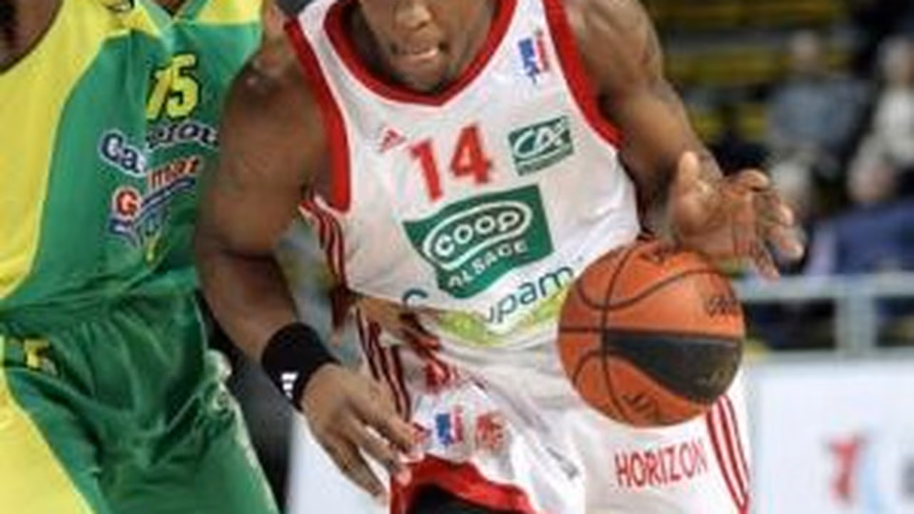Pervis Pasco ficha por un mes por el CAI Zaragoza para reforzar su juego interior