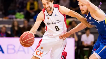 Peppe Poeta, frustrado con su situación en Manresa y sin la confianza de Pedro