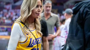 Venta de los Lakers: Jeanie Buss demanda a sus hermanos y hermana