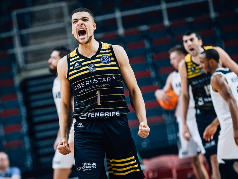 Nueva remontada de Iberostar Tenerife para seguir invicto en la BCL (64-68)