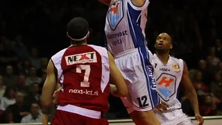 El emigrante Emiliano Morales busca ser profeta´ en España