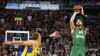 Baskonia impone su ritmo y apaga al Maccabi. Voigtmann y Larkin, determinantes (101-88)