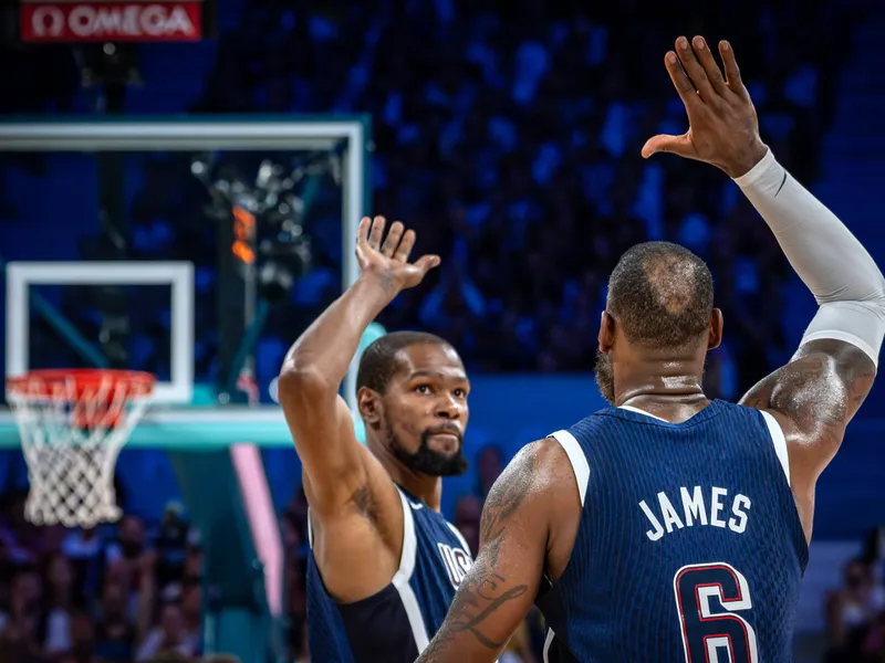 Durant compara a los Sixers de LeBron con sus Warriors, uno de los “superequipos” más grandes de la historia de la NBA