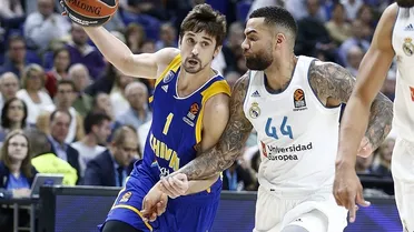 Khimki roba la primera victoria de Madrid a base de físico y el talento de Shved (80-86)
