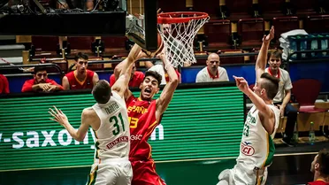Europeo U20M (1/8): Josep Puerto y Aleix Font guían a España hacia cuartos (70-75)