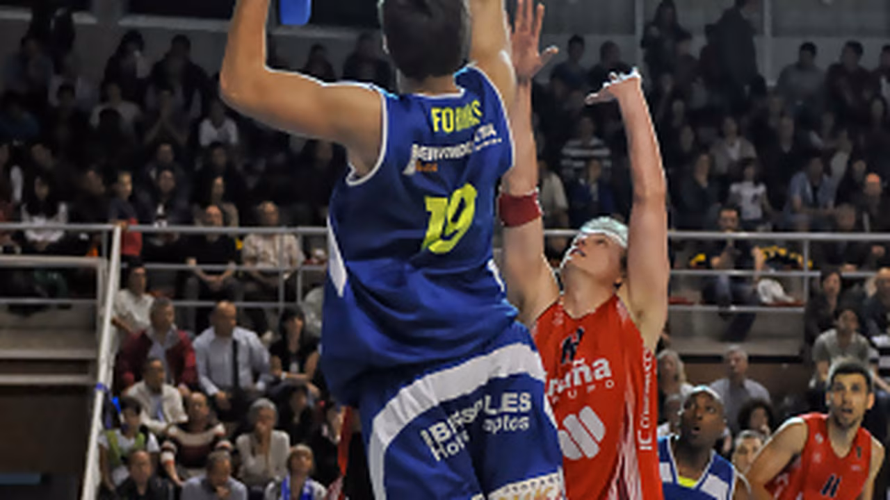 Roger Fornas es la primera pieza interior de Palencia Baloncesto