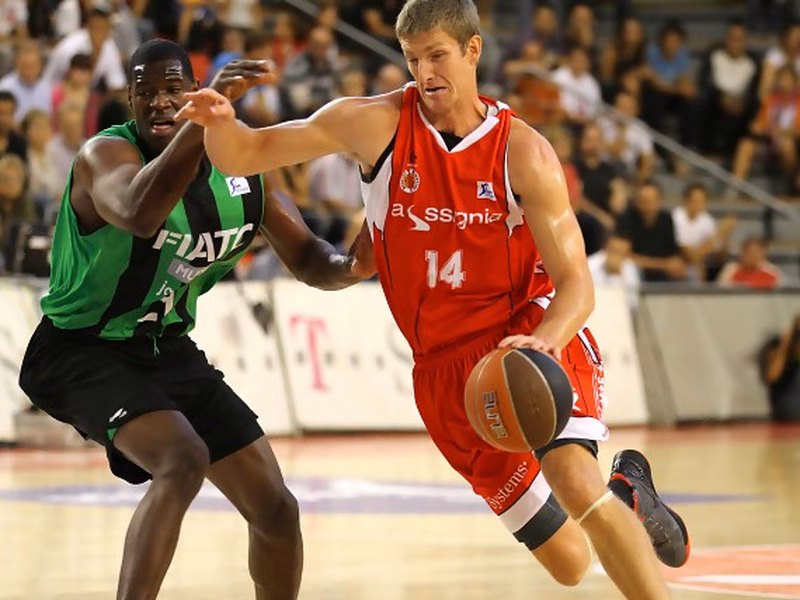 Un Doellman estelar guía al Assignia Manresa a la victoria sobre el FiatC Mutua Joventut (71-59)