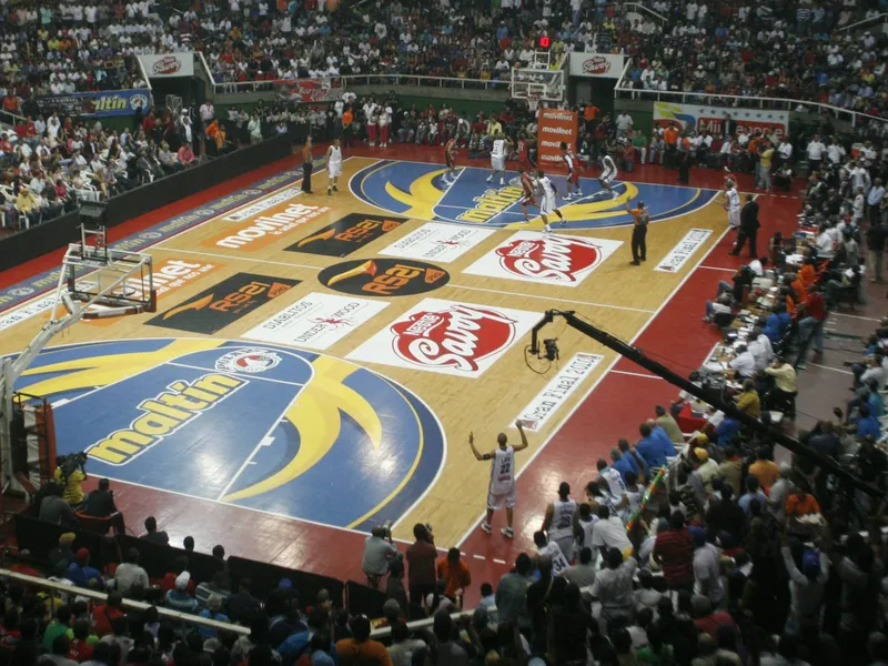 Latinoamérica: Cocodrilos lidera la LPB, Bauru y Pioneros a la F4 y arranca Colombia