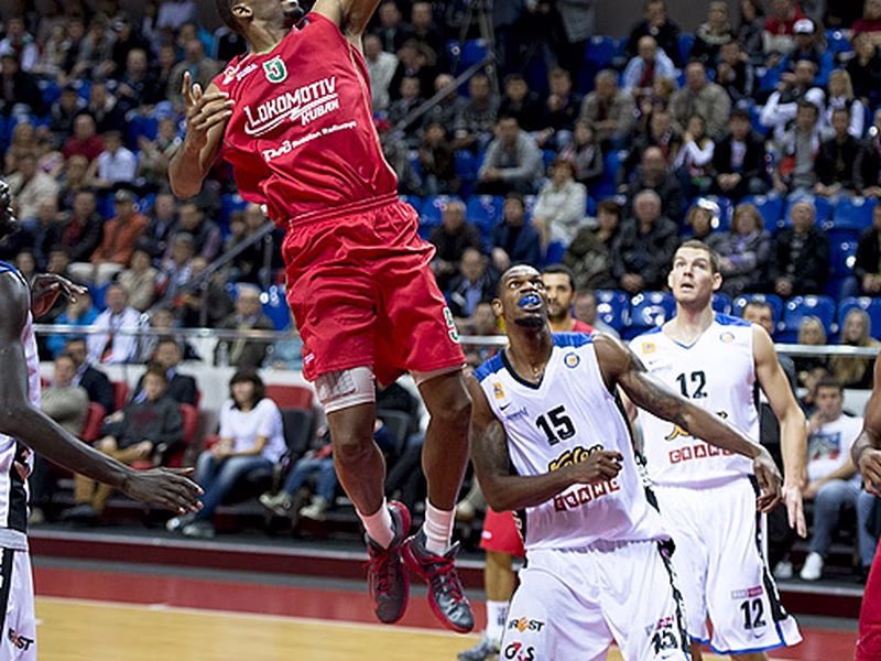 Derrick Brown arranca el Lokomotiv Kuban en una jornada con seis dobles figuras