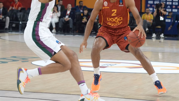 Unicaja se vuelve de vacío de Estambul tras 15 minutos horrorosos (91-80)