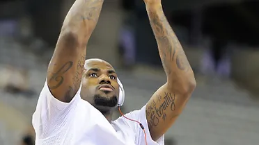 Miami gana la batalla en Chicago; Spurs vencen en Oakland